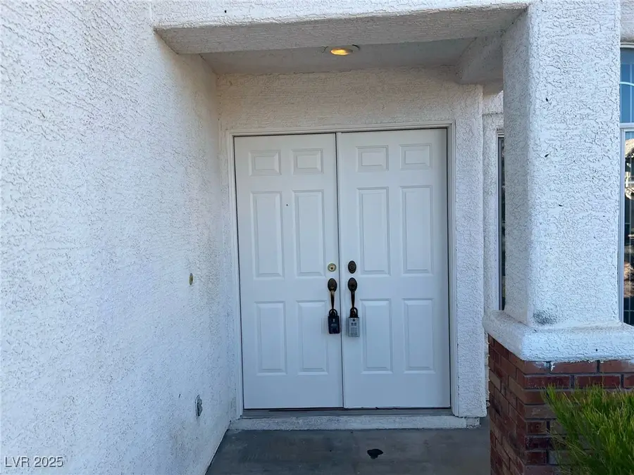 7968 Dinsmore Drive, Las Vegas, NV 89117 - Image #2