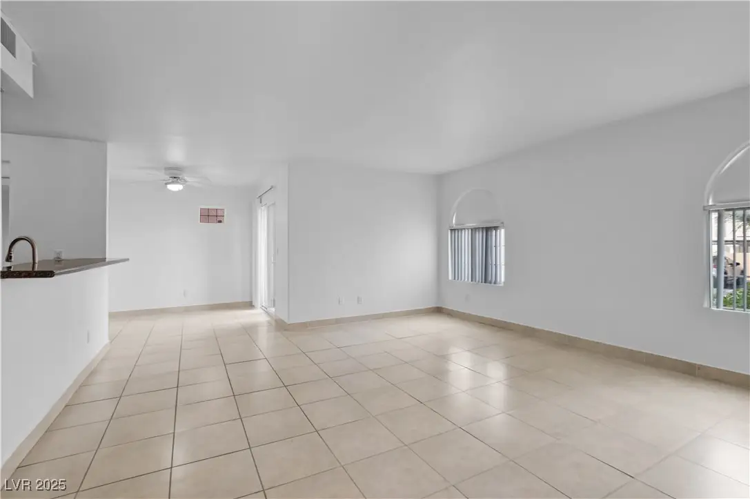 9325 W Desert Inn Road #177, Las Vegas, NV 89117 - Image #1