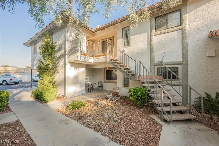6721 W Charleston Boulevard #3, Las Vegas, NV 89146 - Image #2