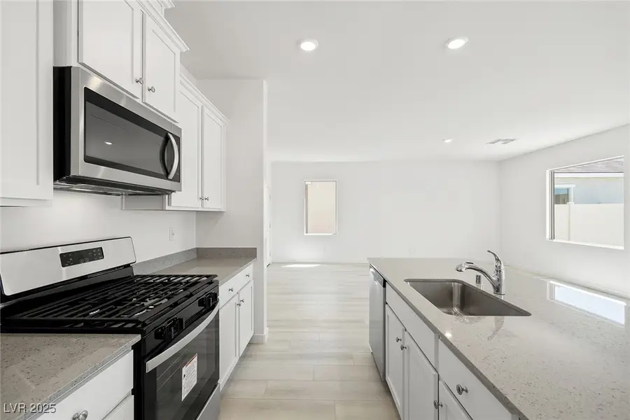 6793 Magnolia River Avenue, Las Vegas, NV 89156 - Image #2