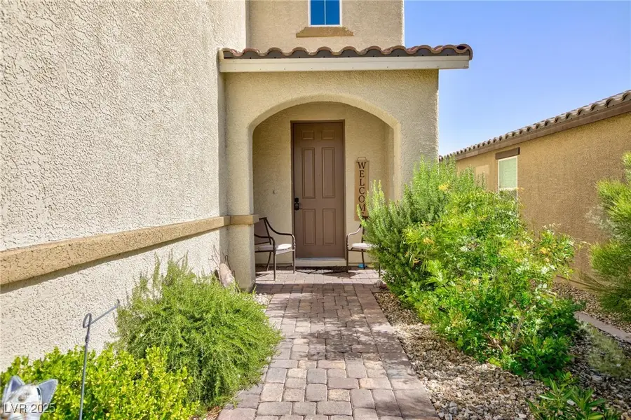 210 Red Sandstone Avenue, North Las Vegas, NV 89031 - Image #3