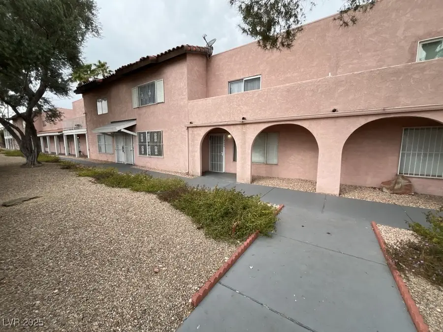 2206 E Desert Inn Road, Las Vegas, NV 89169 - Image #2