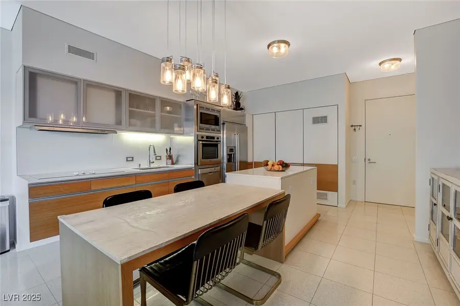 3722 Las Vegas Boulevard #1711, Las Vegas, NV 89158 - Image #2