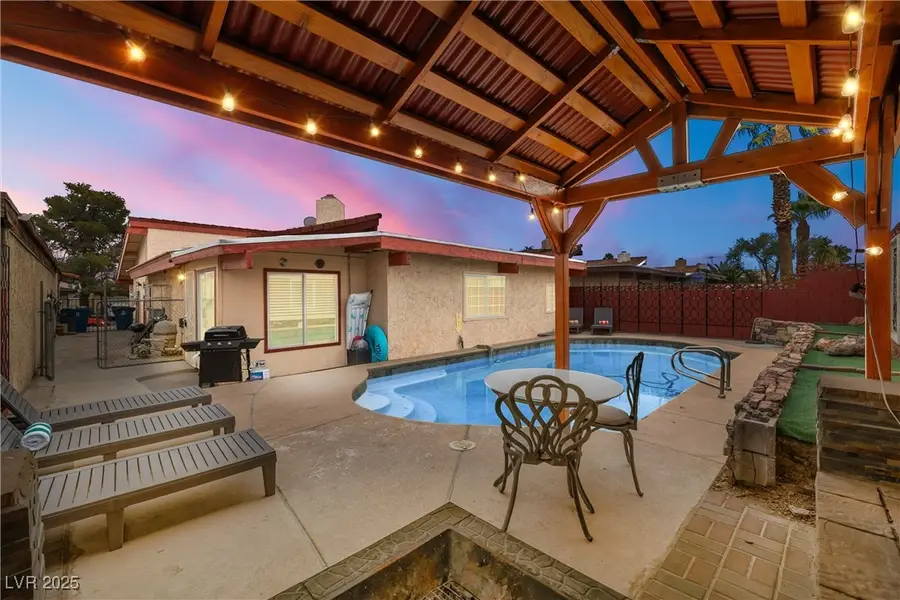 1704 Cameron Street, Las Vegas, NV 89102 - Image #2