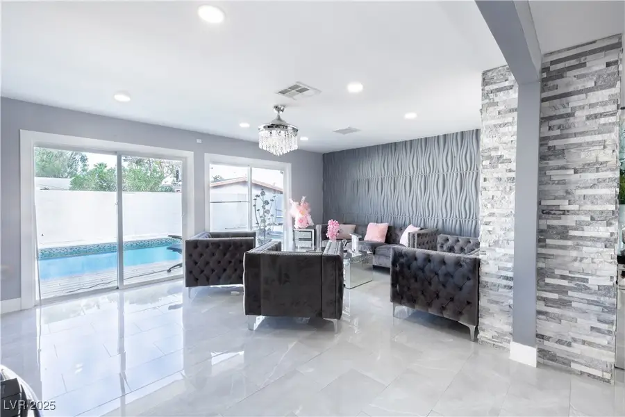 3606 Algonquin Drive, Las Vegas, NV 89169 - Image #3