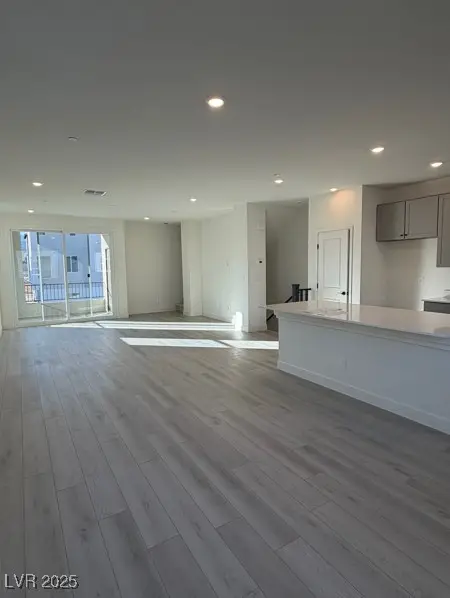 5864 Wisteria Walk Street, Las Vegas, NV 89148 - Image #3