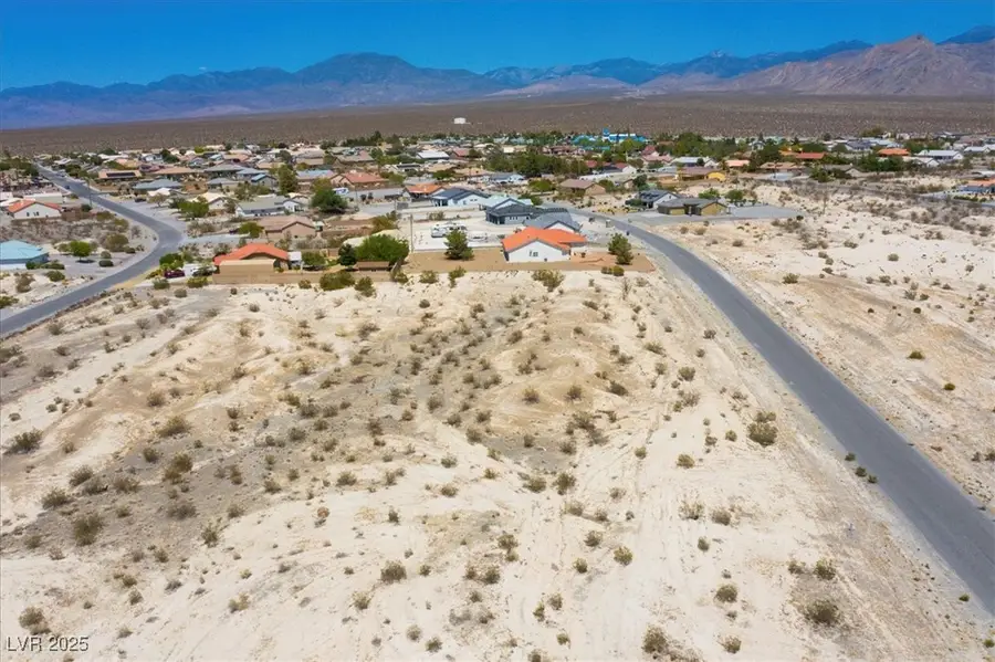 2260 S Iroquois Avenue, Pahrump, NV 89048 - #2