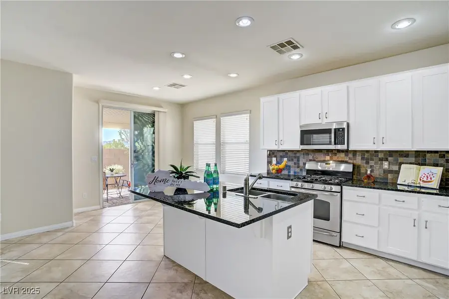 925 Wagner Valley Street, Henderson, NV 89052 - Image #2