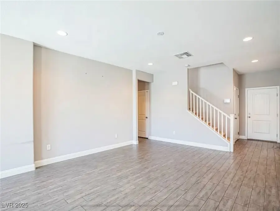 8882 Lake Myers Court, Las Vegas, NV 89139 - Image #3