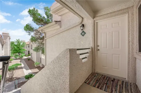 840 Yacht Harbor Drive #202, Las Vegas, NV 89145