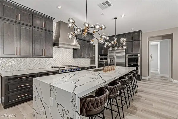 2669 Pioneer Estates Court, Las Vegas, NV 89117