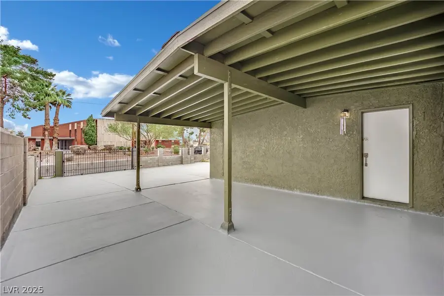 1724 Palora Avenue, Las Vegas, NV 89169 - #3
