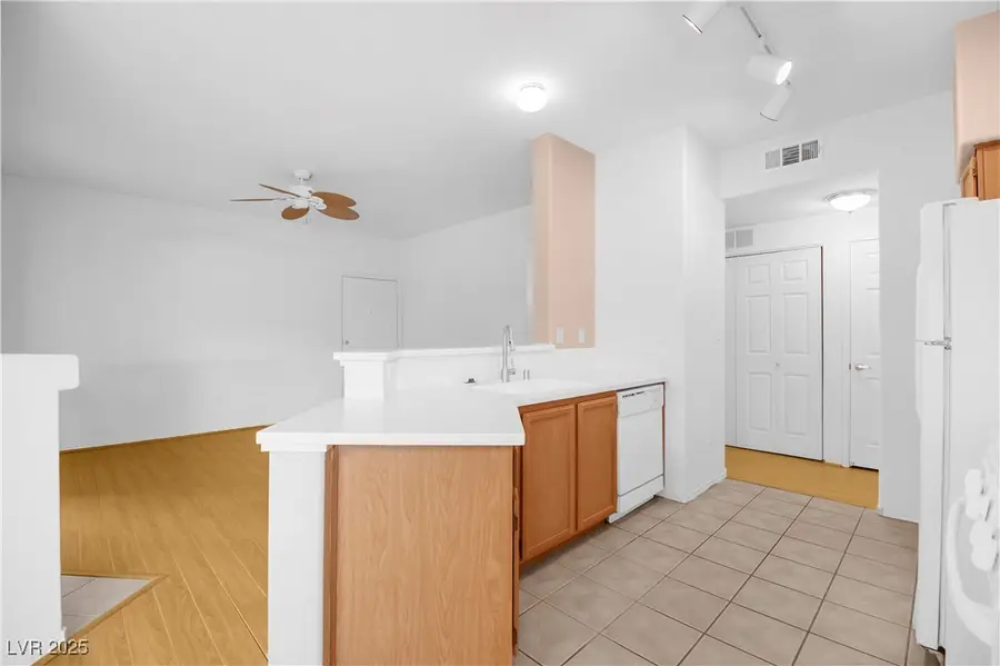 1050 E Cactus Avenue #2073, Las Vegas, NV 89183 - Image #2