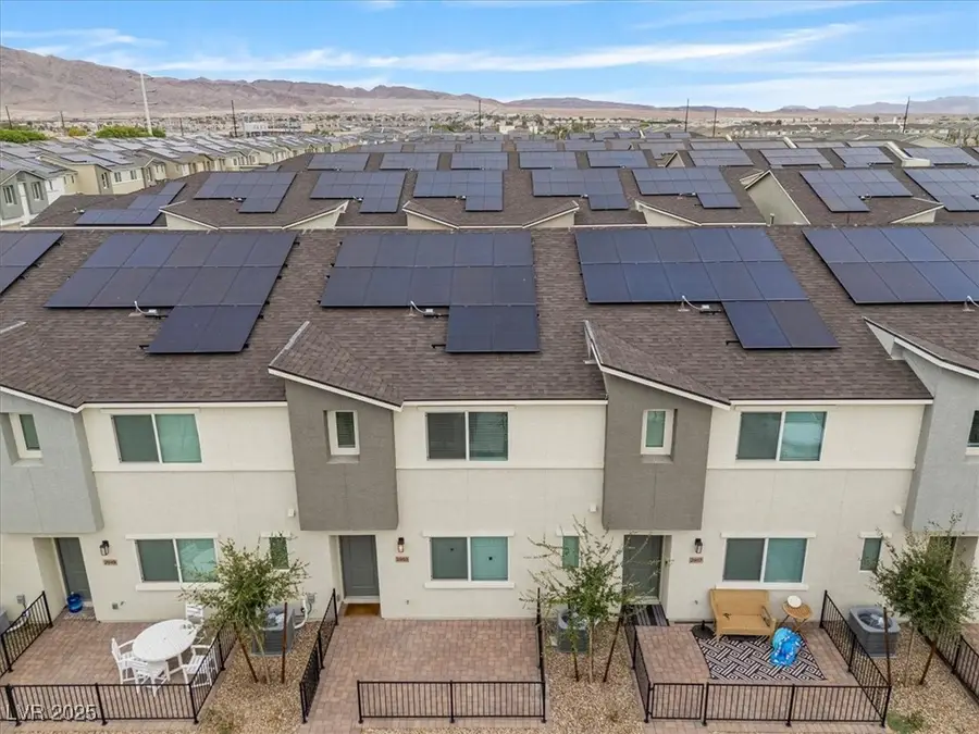 2953 Plum Torte Street, Las Vegas, NV 89122 - Image #2