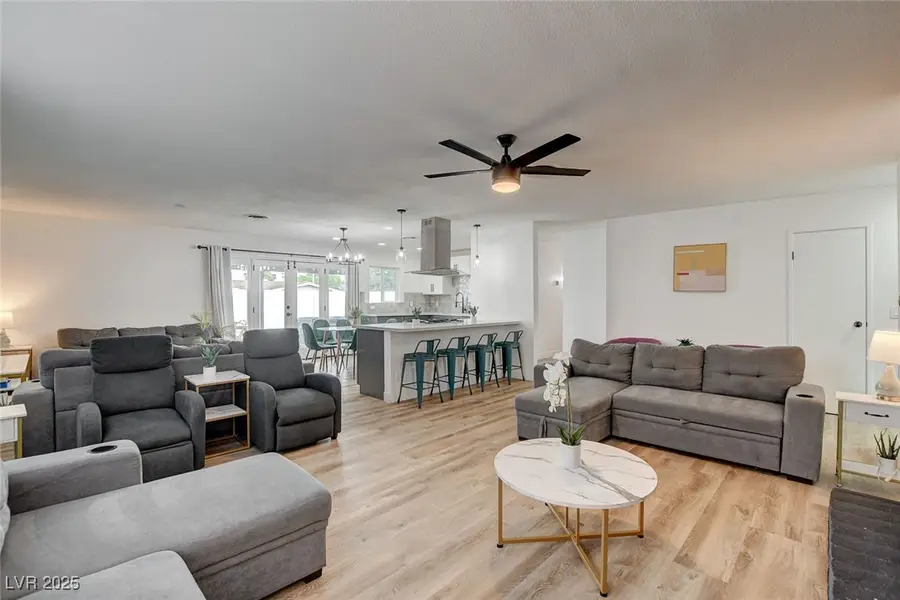 3113 Black Forest Drive, Las Vegas, NV 89102 - Image #2