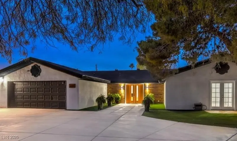 3255 El Camino Road, Las Vegas, NV 89146 - Image #2