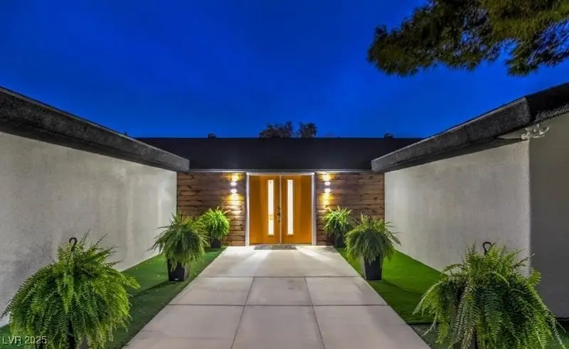 3255 El Camino Road, Las Vegas, NV 89146 - Image #3