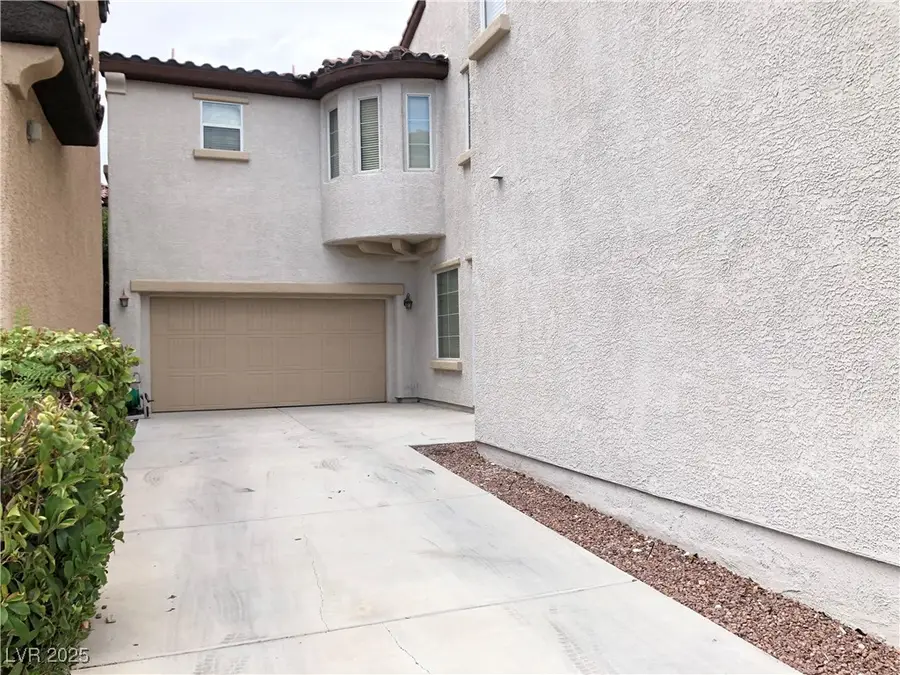 1885 Cape Cod Landing Drive, Las Vegas, NV 89135 - Image #2