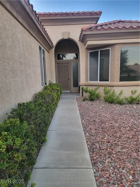 11008 Summers End Avenue, Las Vegas, NV 89134 - Image #2