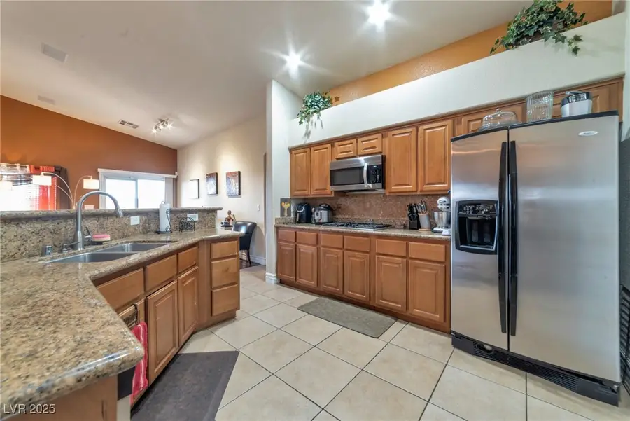 8335 Browns Mountain Court, Las Vegas, NV 89131 - Image #3