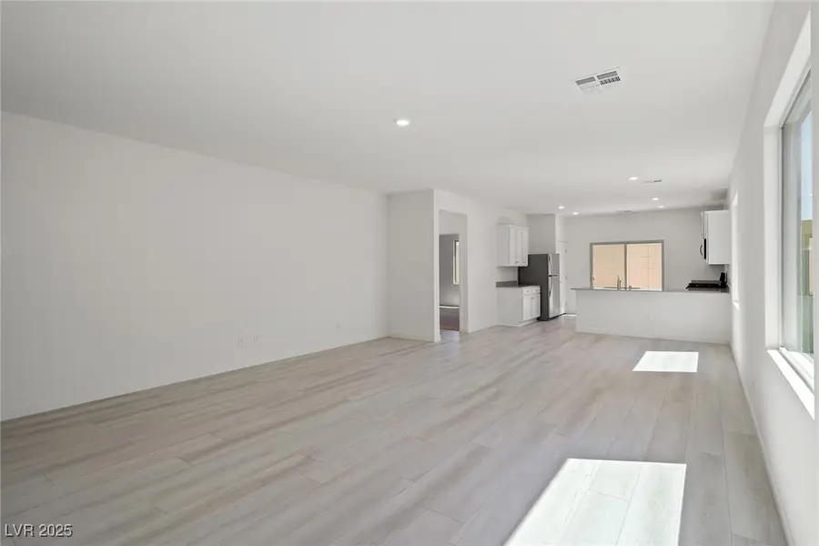 6736 Violet Cascade Avenue, Las Vegas, NV 89156 - Image #2
