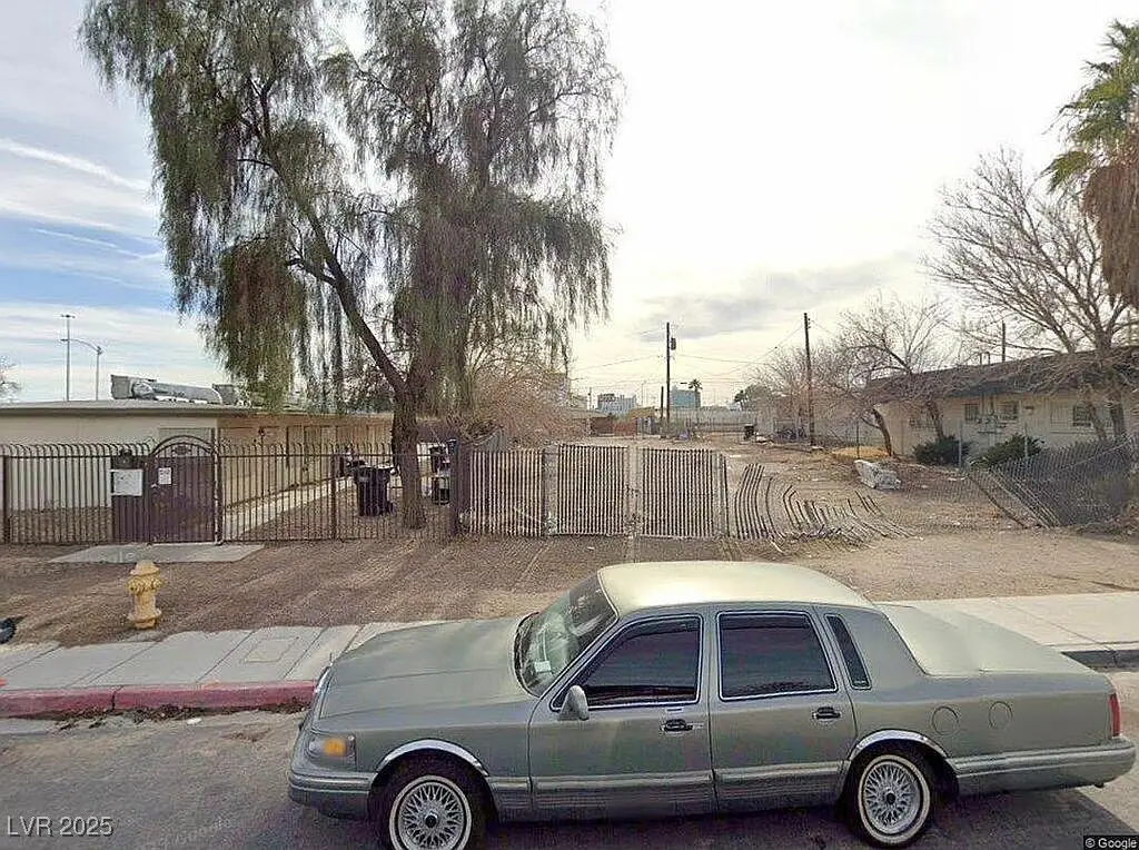 211 Jackson Avenue, Las Vegas, NV 89106 - Image #1