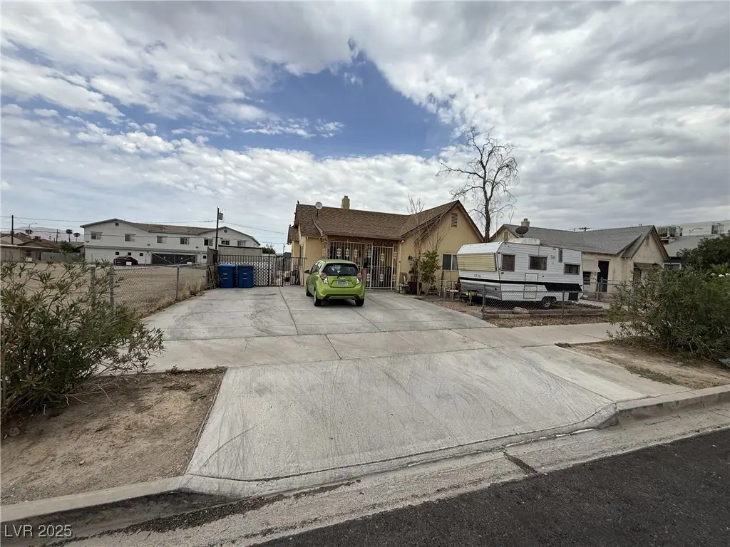 313 N 8th Street, Las Vegas, NV 89101 - Image #1