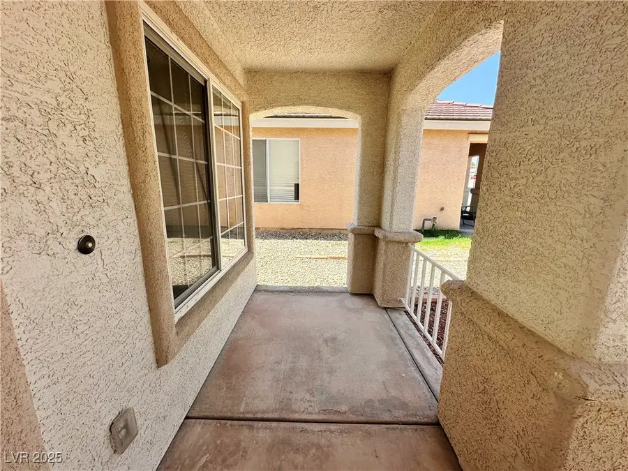 6557 Sweetzer Way, Las Vegas, NV 89108 - Image #3