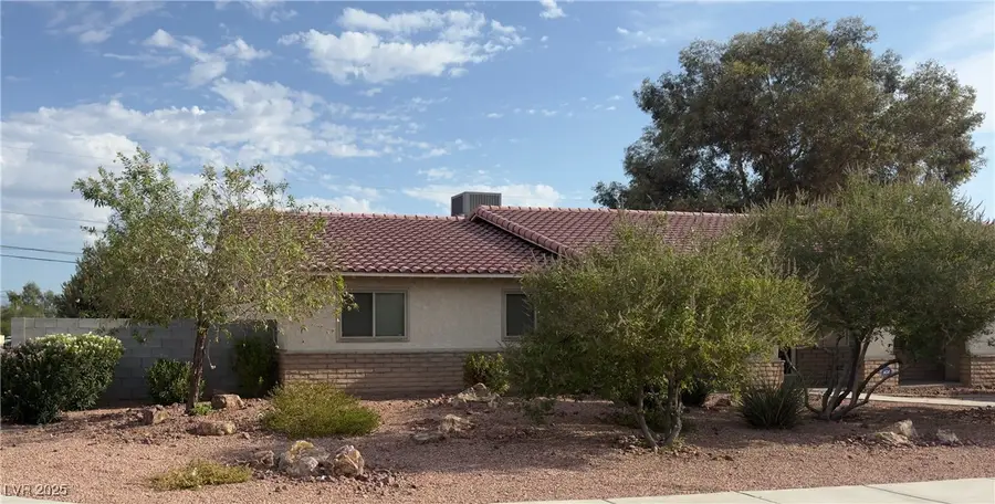 4324 E Saint Louis Avenue, Las Vegas, NV 89104 - Image #2