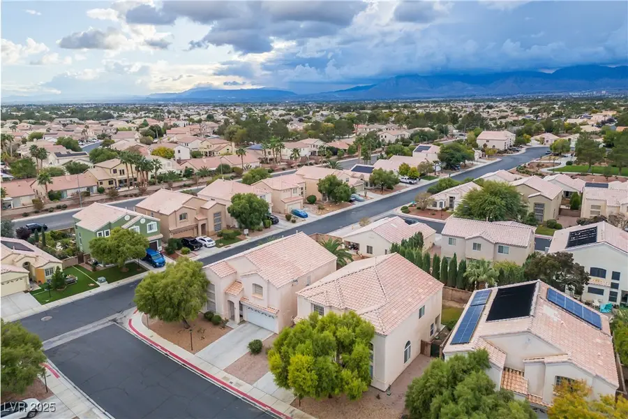 7633 Rainbow Cove Drive, Las Vegas, NV 89131 - Image #2