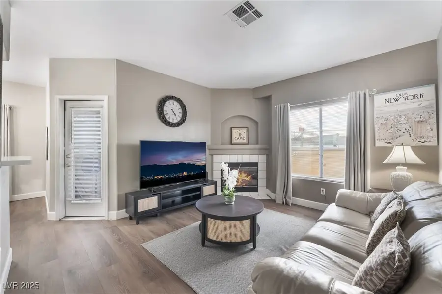 1620 Davilla Street #202, Las Vegas, NV 89146 - Image #3