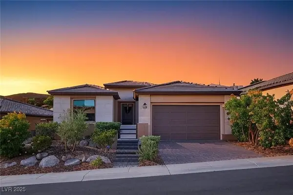 35 Cliffwater Street, Henderson, NV 89011