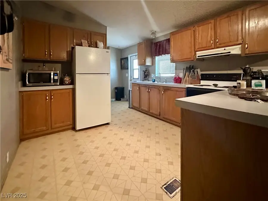 5321 N Linda Street, Pahrump, NV 89060 - Image #2