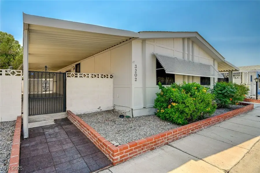 3202 Chimayo Lane, Las Vegas, NV 89122 - Image #2