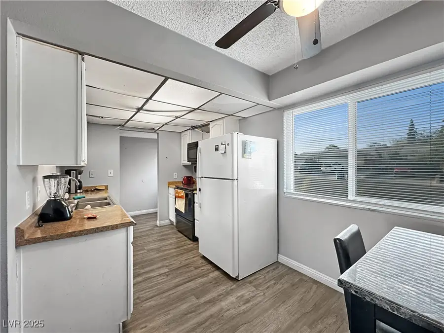 6505 Hill View Avenue, Las Vegas, NV 89107 - Image #2