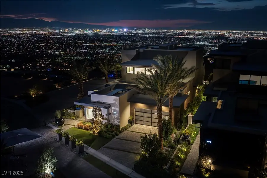 549 Overlook Rim Drive, Henderson, NV 89012 - Image #2