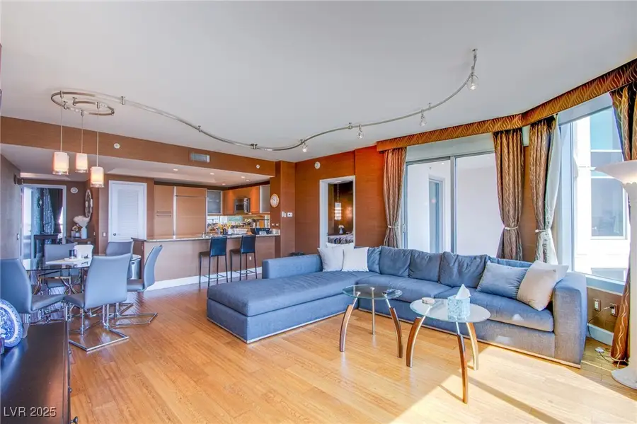 322 Karen Avenue #802, Las Vegas, NV 89109 - Image #2