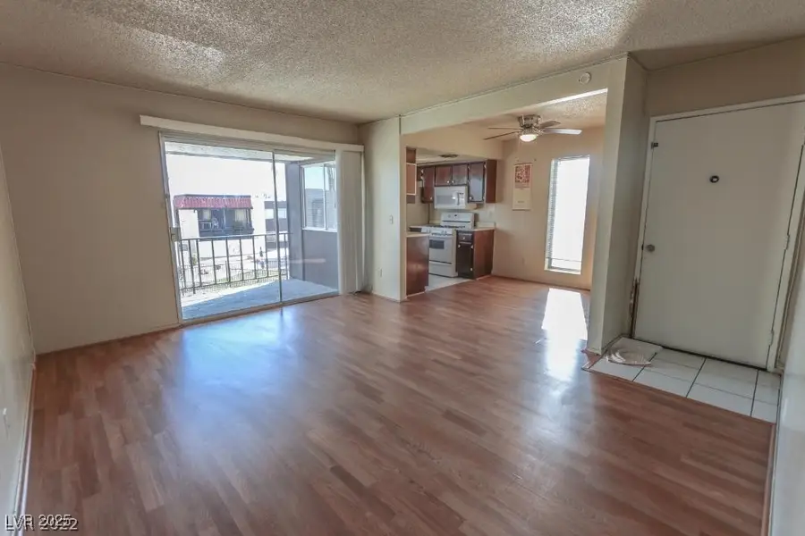 1405 Vegas Valley Drive #112, Las Vegas, NV 89169 - Image #2