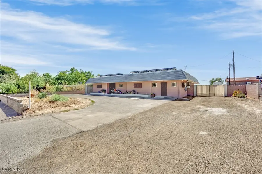 5807 Madre Mesa Drive, Las Vegas, NV 89108 - Image #2