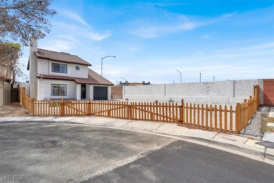 6741 Chehalis Circle, Las Vegas, NV 89107 - Image #2