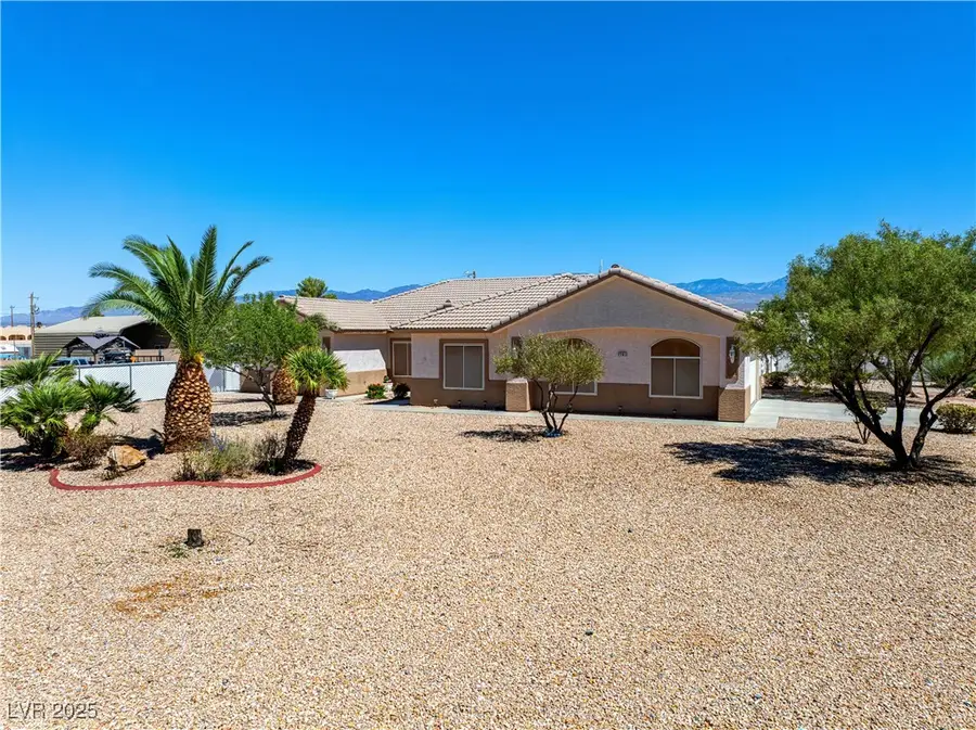 2201 Valentine Avenue, Pahrump, NV 89048 - #2