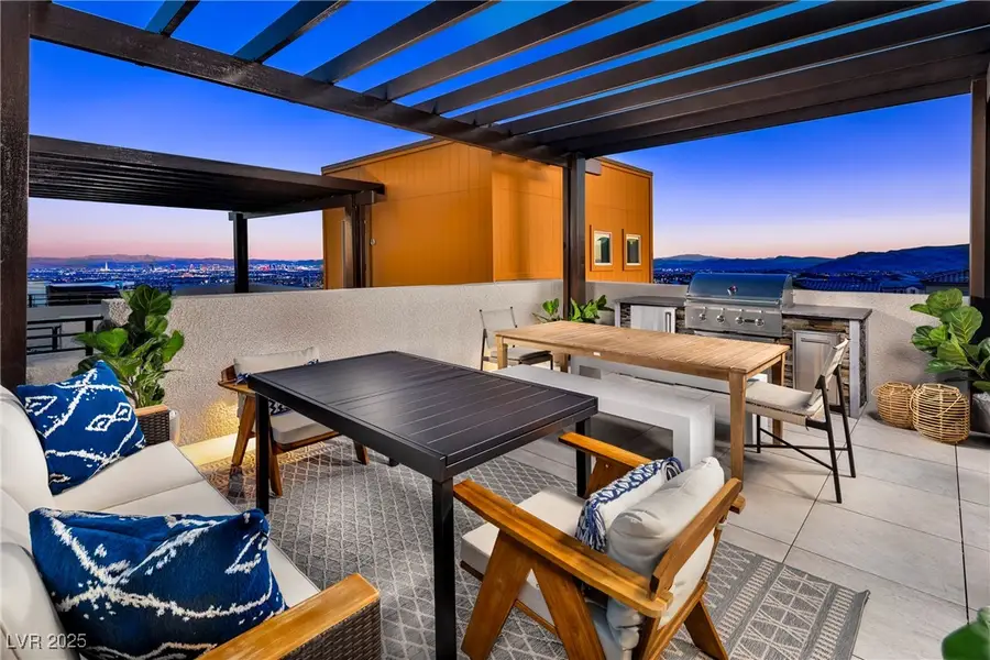 654 Fortis Creek Street, Las Vegas, NV 89138 - Image #3