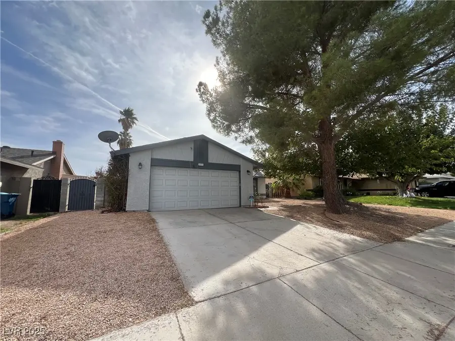 6429 Roy Rogers Drive, Las Vegas, NV 89108 - Image #2