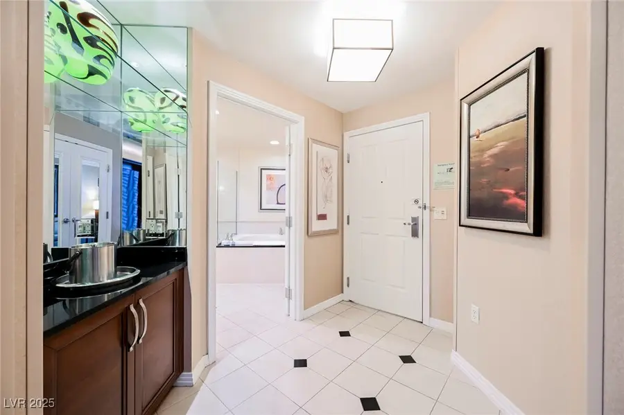 145 E Harmon Avenue #2204, Las Vegas, NV 89109 - Image #2