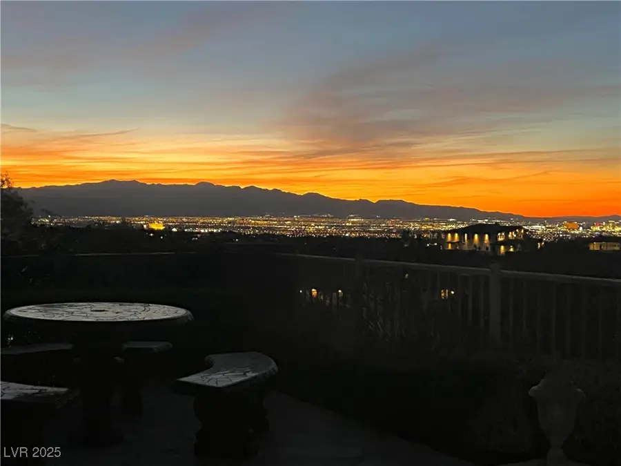 12 Gladewater Drive, Henderson, NV 89052 - Image #2