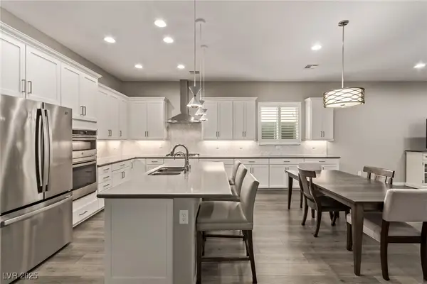 125 Rhodium Avenue, Las Vegas, NV 89183