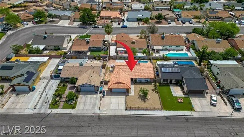 325 Greenfield Lane, Las Vegas, NV 89107 - Image #1
