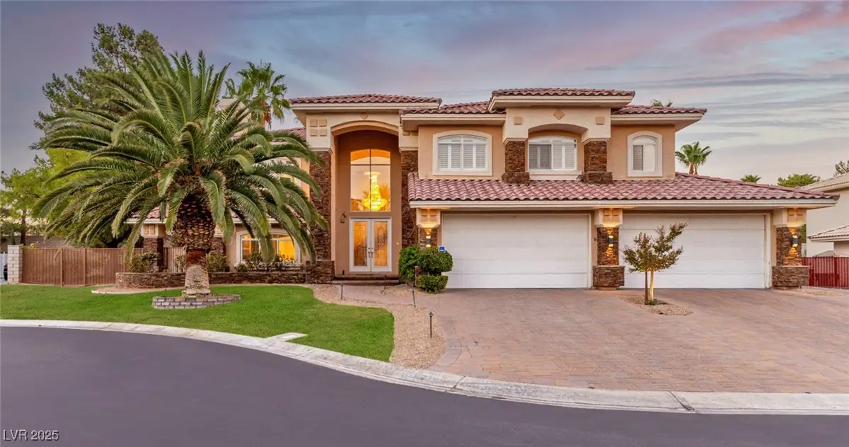 10024 Rolling Glen Court, Las Vegas, NV 89117 - Image #1