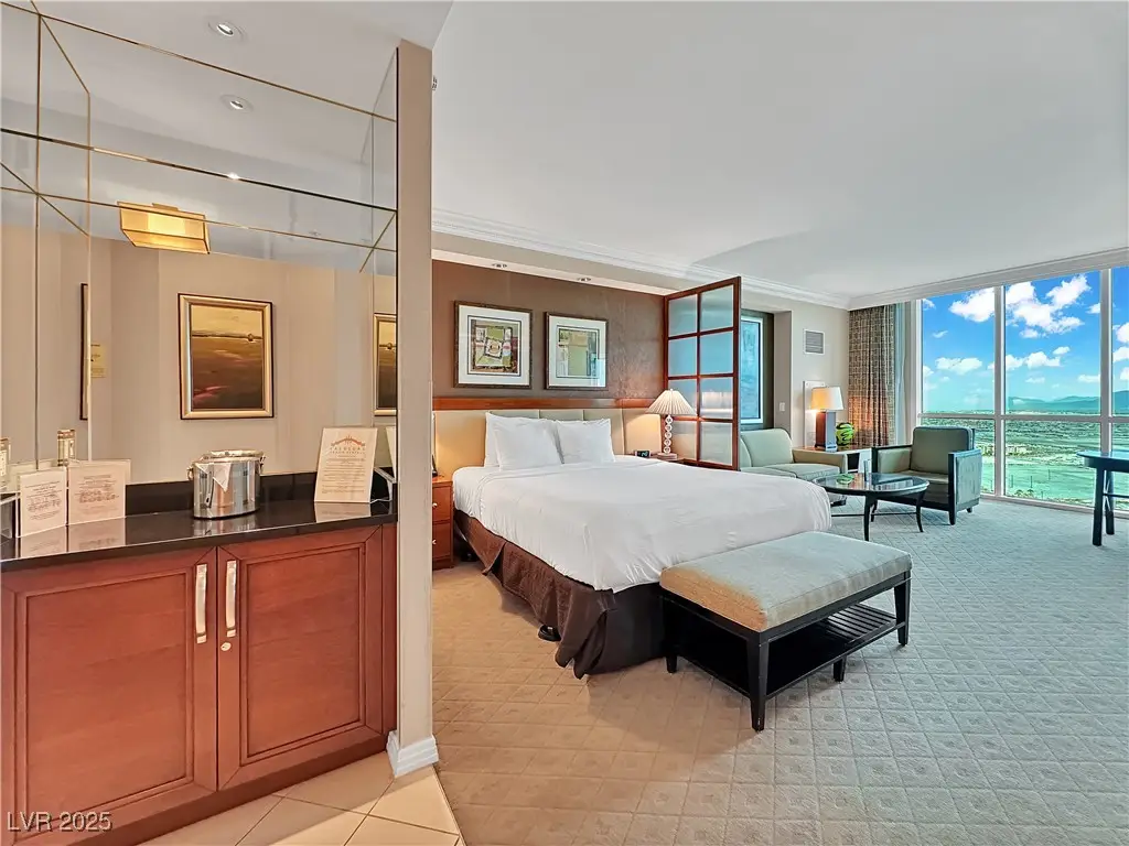 135 E Harmon Avenue #2416, Las Vegas, NV 89109 - Image #1