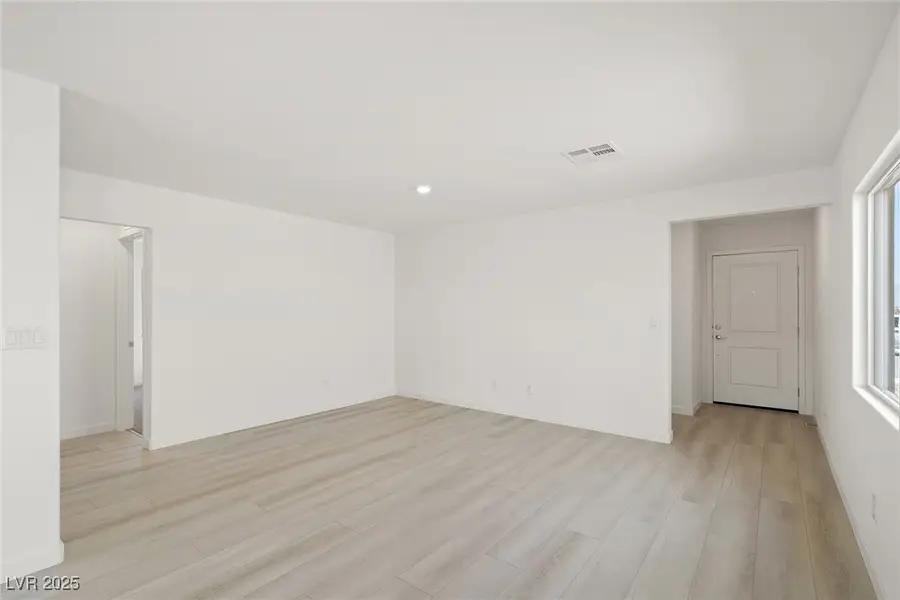 6788 Magnolia River Avenue, Las Vegas, NV 89156 - Image #2